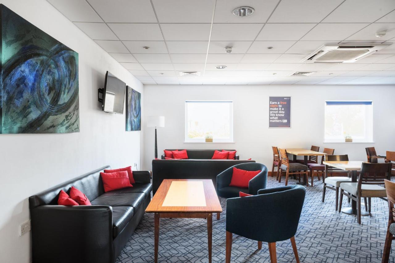 Holiday Inn Express Braintree By Ihg Exterior foto